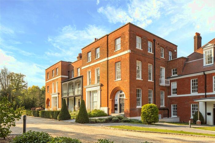 4 Bedroom Flat To Rent In The Ridegway, Mill Hill, London, NW7