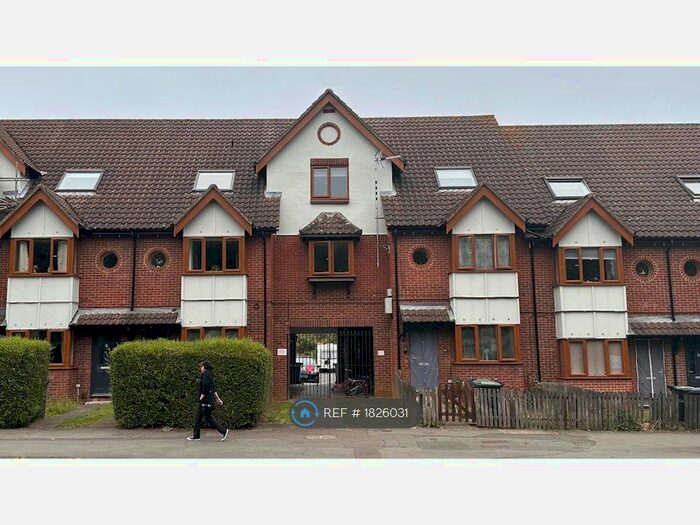 1 Bedroom Flat To Rent In Stephenson Way, Corby, NN17