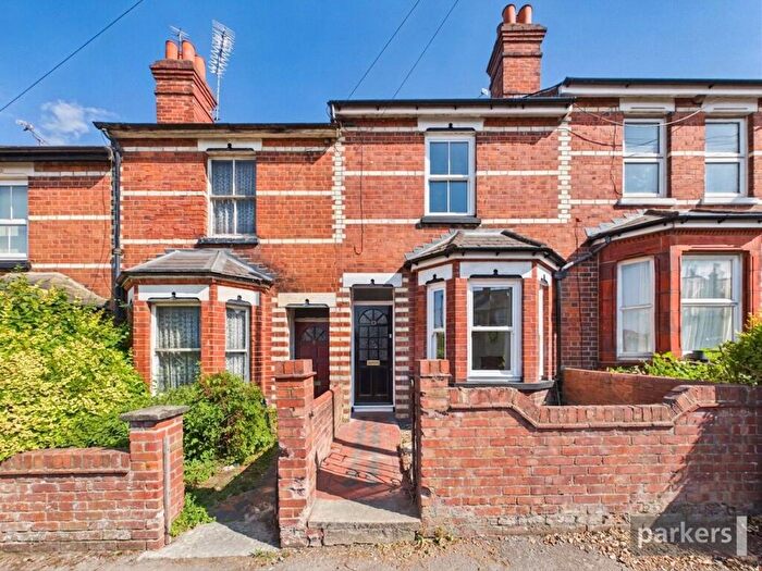 2 Bedroom Terraced House To Rent In Grovelands Road, Reading, Berkshire, RG30