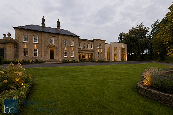 2 Bedroom Flat For Sale In The Old Bank, Snitterton Road, Matlock, DE4