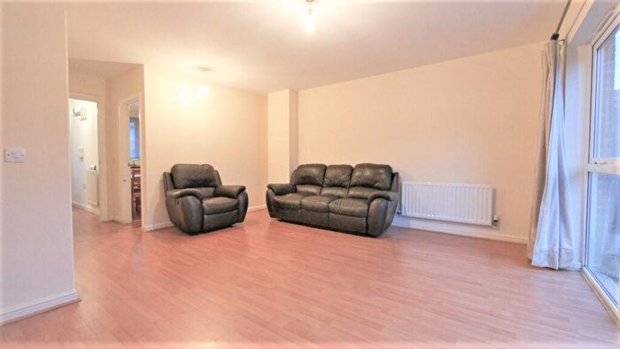 3 Bedroom Terraced House To Rent In Devonshire Street South, Manchester, M13