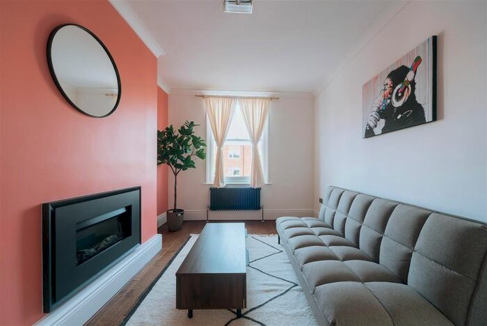 1 Bedroom Flat To Rent In Tufnell Park Road, London, N19