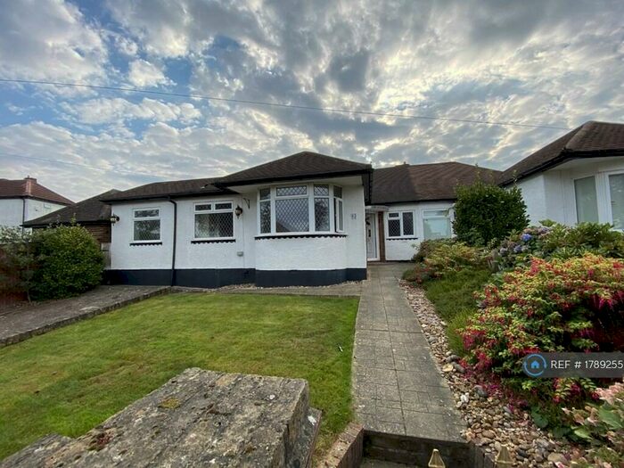 3 Bedroom Bungalow To Rent In Jersey Drive, Orpington, BR5