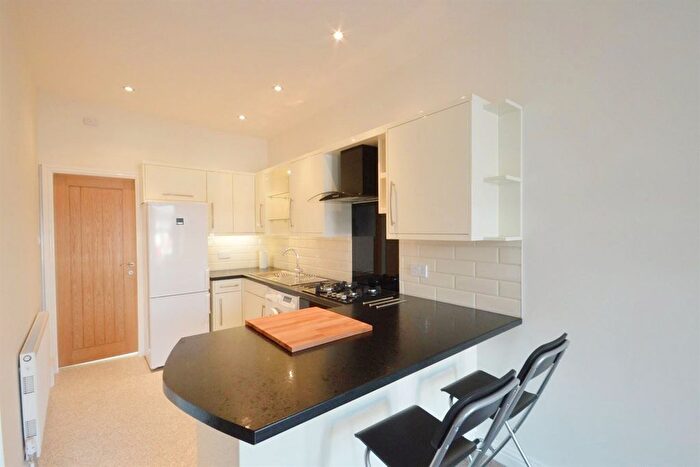 1 Bedroom Flat To Rent In Stockport Road, Marple, SK6