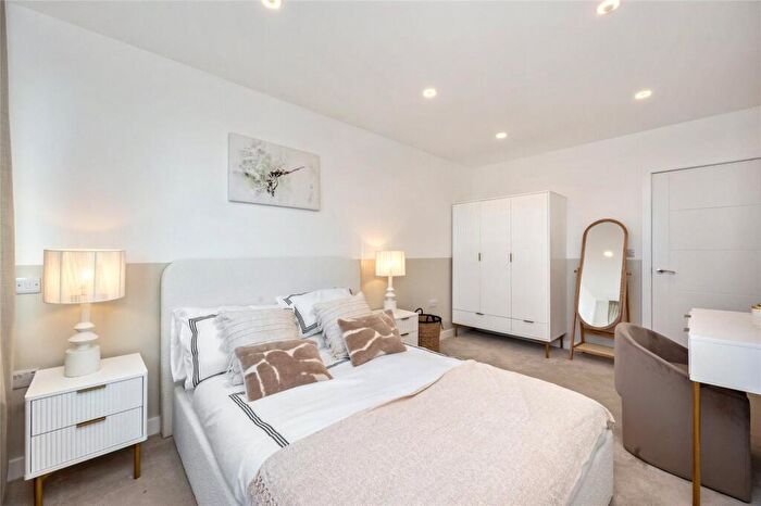 2 Bedroom Penthouse For Sale In Davigdor Road, Hove, East Sussex, BN3