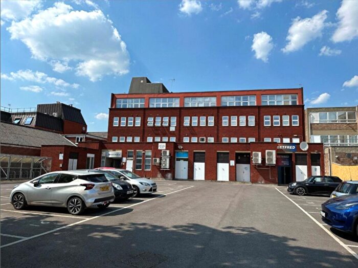 1 Bedroom Apartment For Sale In Victoria Road, Farnborough, Hampshire, GU14