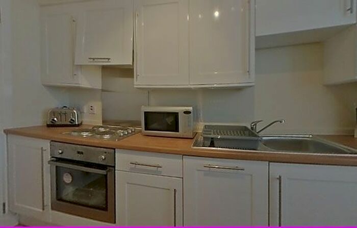 3 Bedroom Flat To Rent In Clepington Road, Strathmartine, Dundee, DD3