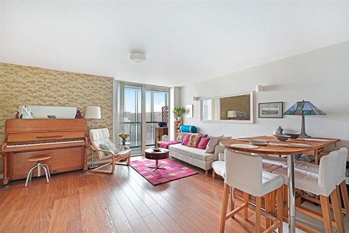 1 Bedroom Flat For Sale In Hudson Apartments, New River Village, Hornsey, N8