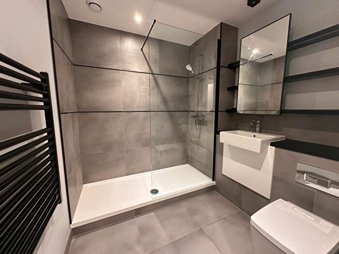1 Bedroom Flat To Rent In Makers Yard, London, E3