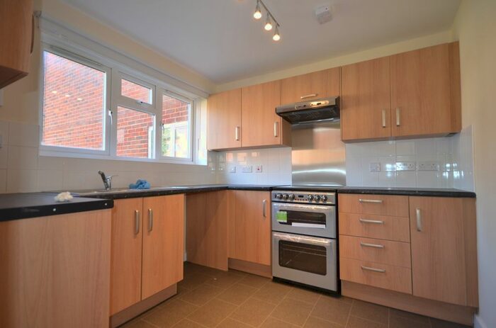 4 Bedroom Terraced House To Rent In Fleming Close, Arborfield, Reading, RG2