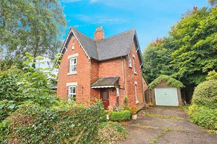 3 Bedroom Detached House For Sale In The Common, Quarndon, Derby, DE22