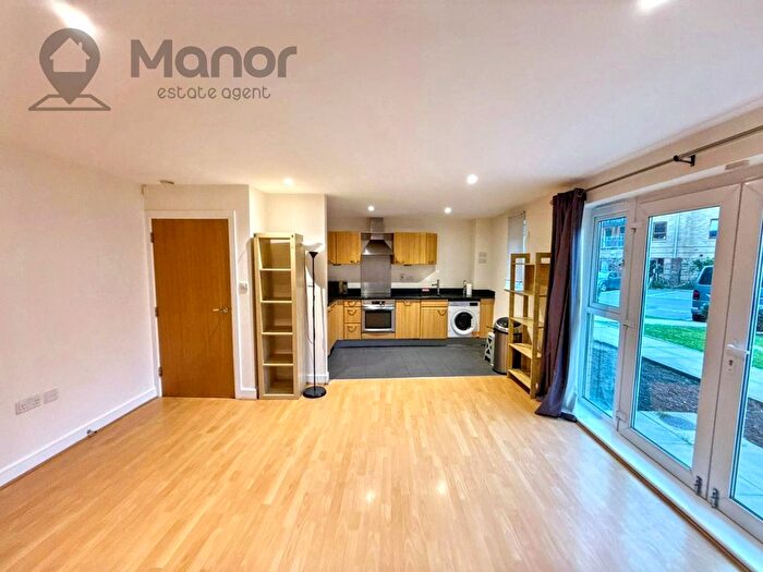 2 Bedroom Flat To Rent In Morton Close, Shadwell, E1