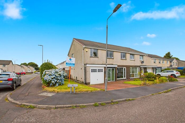4 Bedroom Semi-Detached House For Sale In Gadie Avenue, Renfrew, PA4