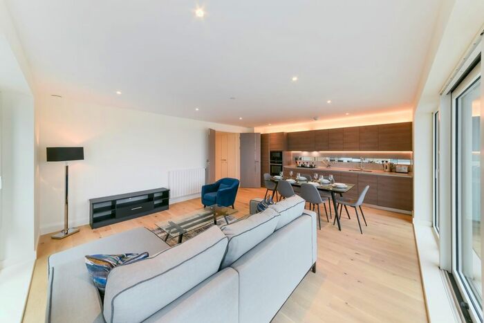 3 Bedroom Flat To Rent In Norton House, Duke Of Wellington Avenue, Woolwich, London, SE18