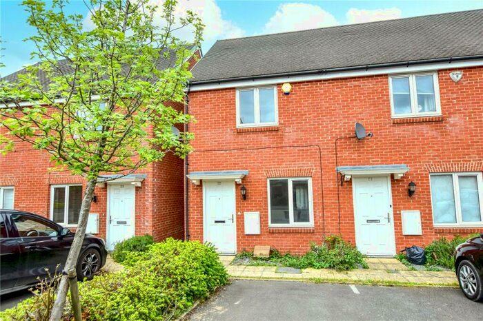 2 Bedroom End Of Terrace House To Rent In Old Saw Mill Place, Amersham, Buckinghamshire, HP6