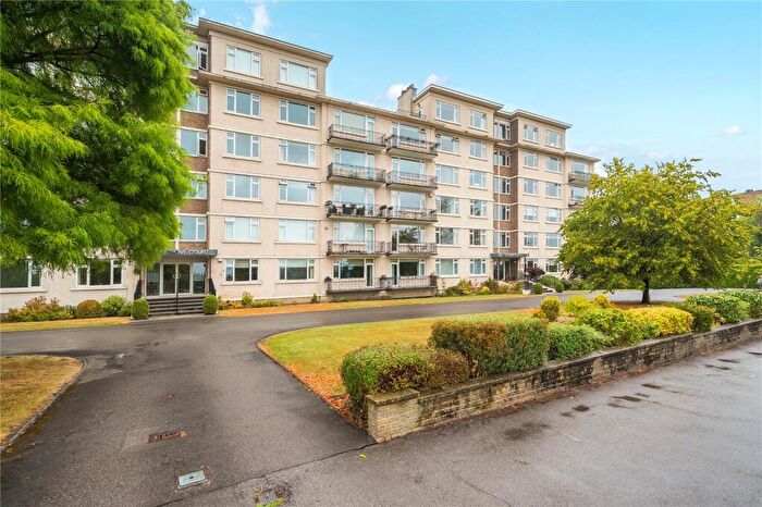 3 Bedroom Apartment For Sale In Beech Grove Court, Harrogate, HG2