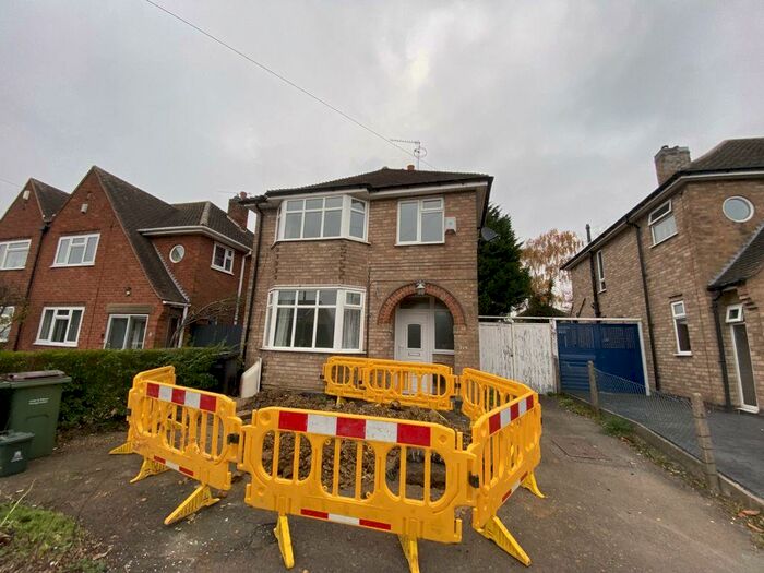 3 Bedroom Detached House To Rent In Uplands Road, Oadby, LE2