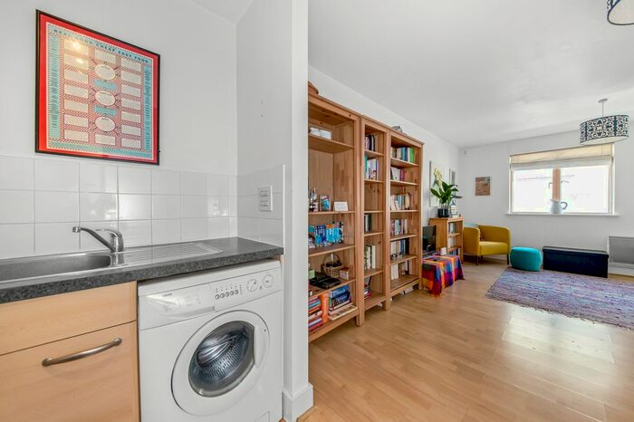 1 Bedroom Flat For Sale In Pipers House, Greenwich, SE10