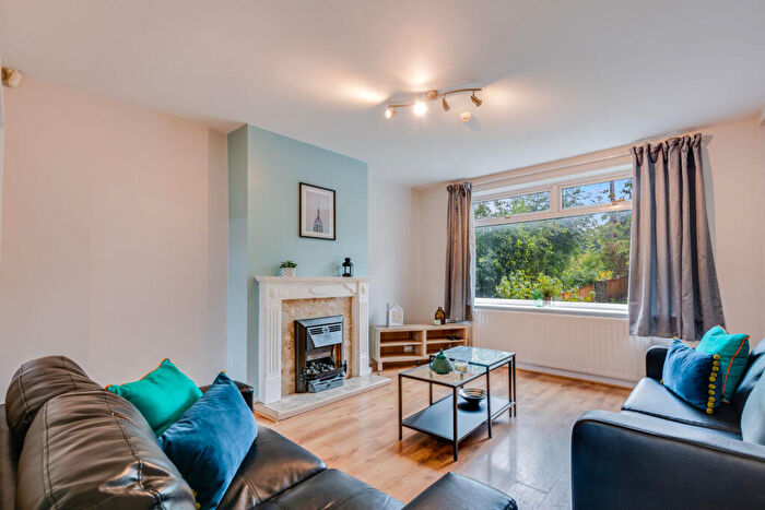 3 Bedroom House To Rent In The Vale, Leeds, LS6