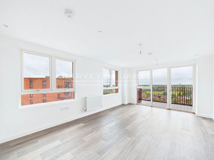 2 Bedroom Flat To Rent In Horn Lane, London, W3