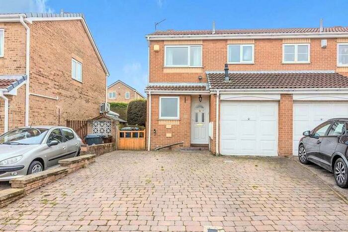 2 Bedroom Semi-Detached House To Rent In Beechfern Close, High Green, Sheffield, South Yorkshire, S35