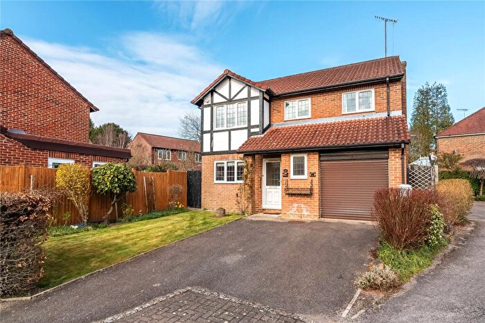 4 Bedroom Detached House For Sale In Haywain, Oxted, Surrey, RH8