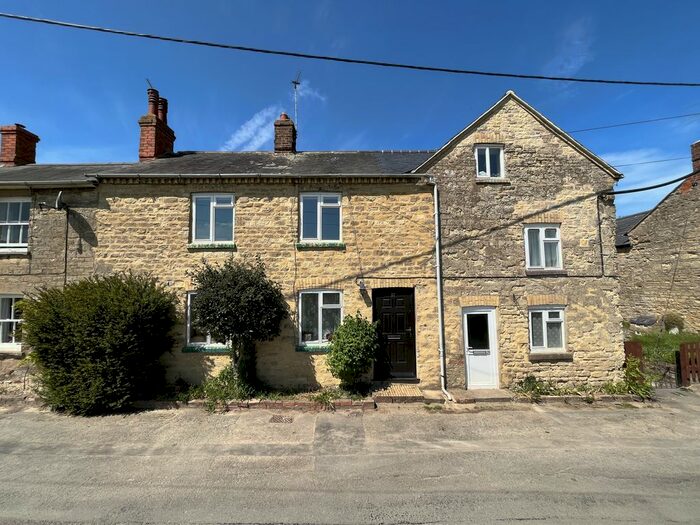 2 Bedroom Property For Sale In Lower Street, Pury End, Towcester, Northamptonshire, NN12