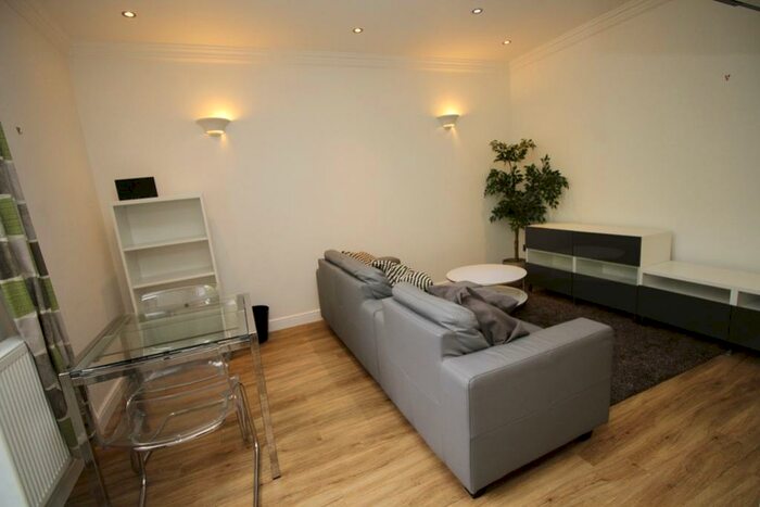 1 Bedroom Apartment To Rent In Pearson Park, Hull, HU5