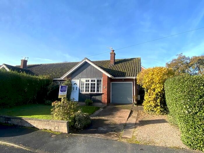3 Bedroom Semi-Detached Bungalow For Sale In Lynn Close, Leigh Sinton, Malvern, WR13