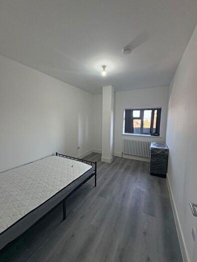 1 Bedroom Flat To Rent In London, E7