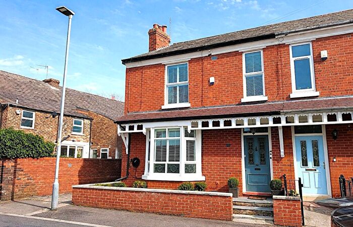 4 Bedroom End Of Terrace House For Sale In Tintern Avenue, West Didsbury, Manchester, M20