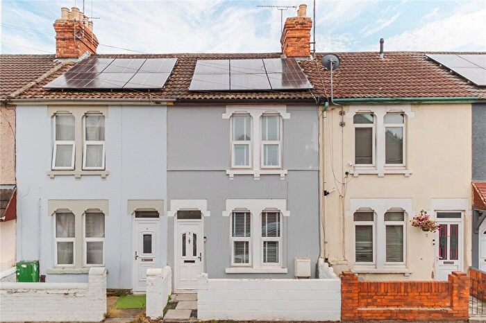 2 Bedroom Terraced House For Sale In Elmina Road, Swindon, Wiltshire, SN1