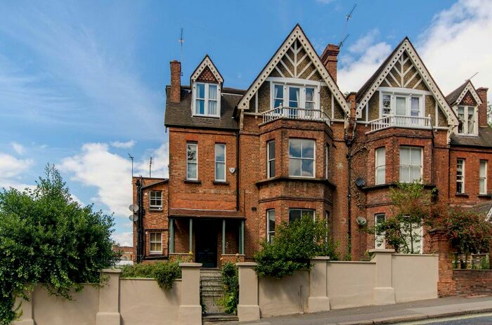 Studio To Rent In Arkwright Road, Hampstead, London, NW3