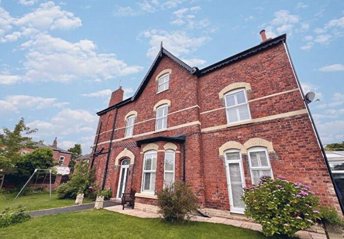 5 Bedroom Detached House To Rent In Golf Open - Walmer Road, Southport - Sleeps, PR8