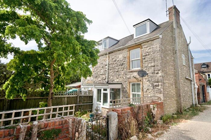 2 Bedroom Link Detached House For Sale In Old Station Road, Weymouth, DT3