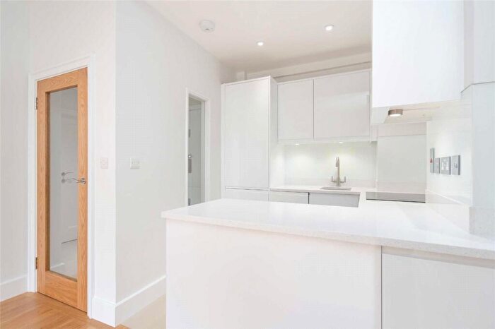 1 Bedroom Apartment To Rent In Grove End Gardens, Grove End Road, St Johns Wood, London, NW8