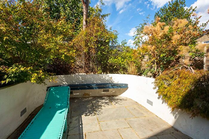 4 Bedroom Terraced House For Sale In Wellesley Road, London, E17