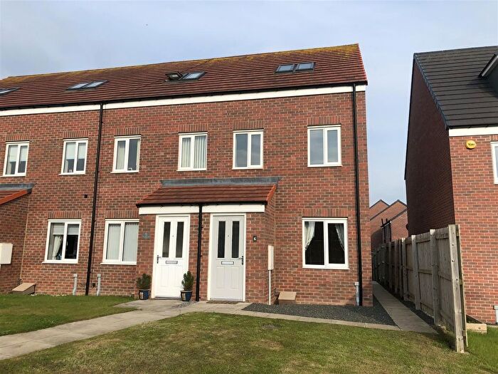 3 Bedroom End Terrace House To Rent In Dunstanburgh Walk, Amble, Northumberland, NE65