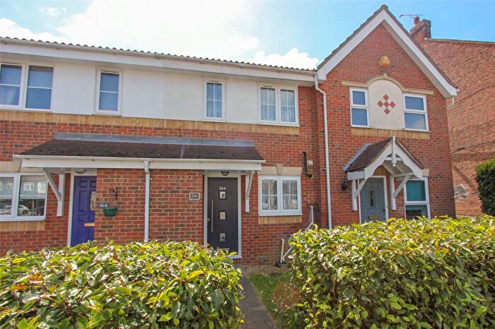 2 Bedroom Terraced House To Rent In Eastwood Road North, Leigh-on-Sea, Essex, SS9