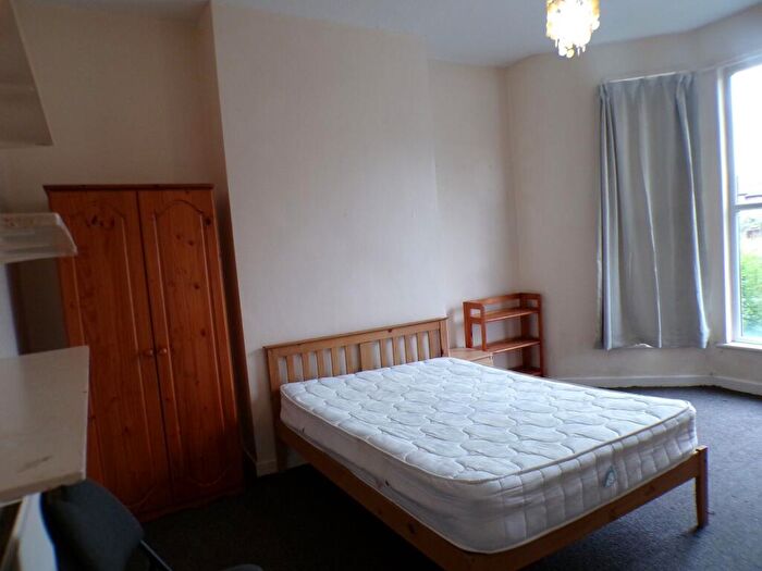 6 Bedroom House To Rent In Egerton Road, Manchester, M14