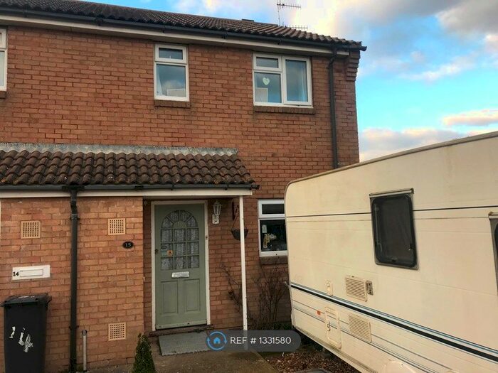 3 Bedroom End Of Terrace House To Rent In Wenceling Cottages, Lancing, BN15
