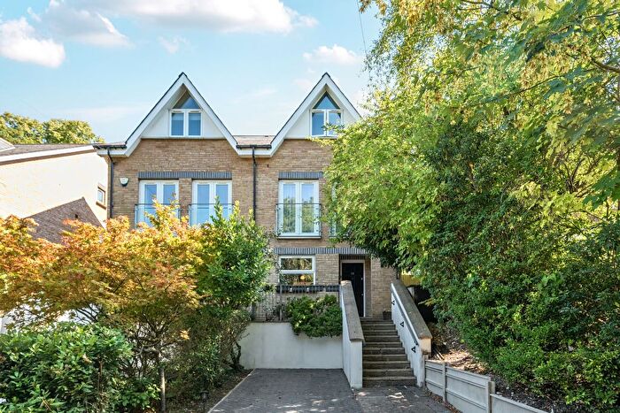 5 Bedroom Detached House For Sale In Purley Oaks Road, South Croydon, CR2
