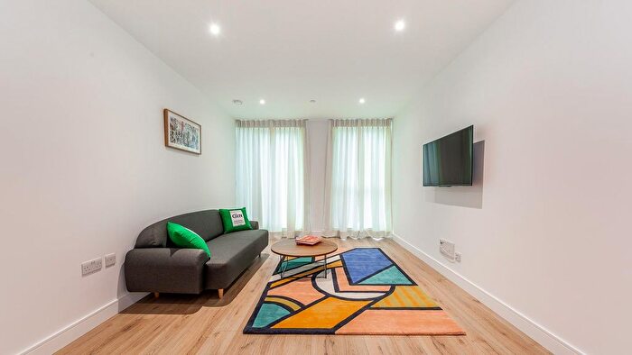 2 Bedroom Flat For Sale In Montpellier House, Glenthorne Road, London, W6