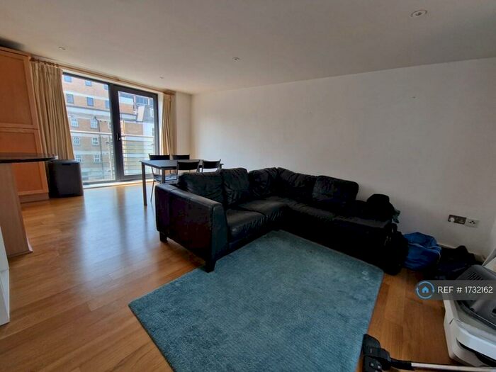 2 Bedroom Flat To Rent In East Smithfield, London, E1W