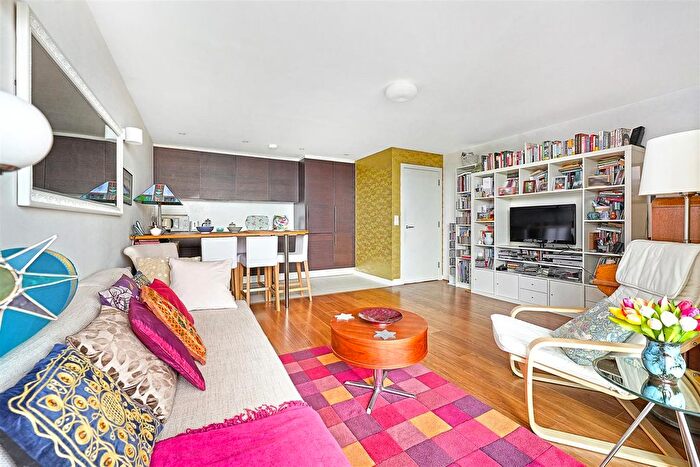 1 Bedroom Flat For Sale In Hudson Apartments, New River Village, Hornsey, N8