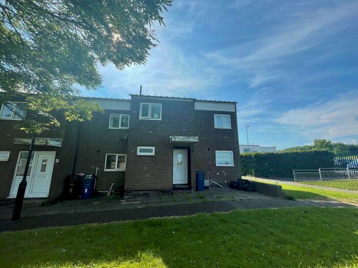 3 Bedroom End Of Terrace House To Rent In Lordenshaw, West Denton, NE5