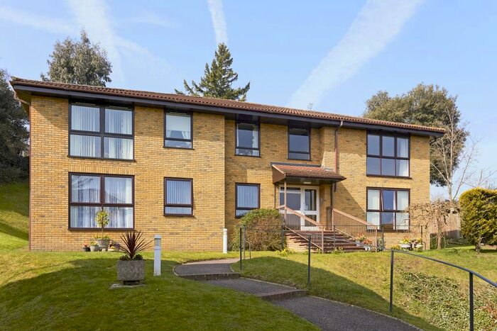 3 Bedroom Flat To Rent In Wood Lodge Grange, St. Johns Hill, Sevenoaks, TN13