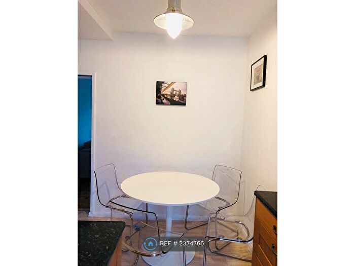 1 Bedroom Flat To Rent In Portpool Lane, London, EC1N