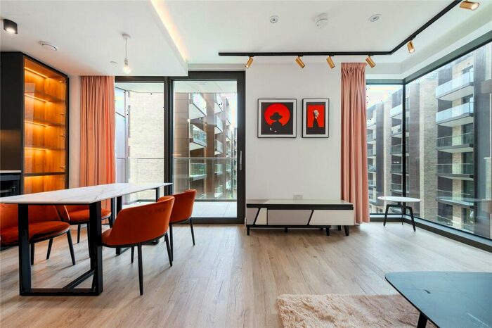 2 Bedroom Apartment To Rent In Bollinder Place, London, EC1V