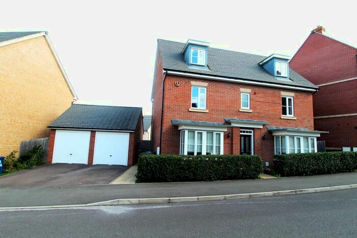 5 Bedroom Detached House To Rent In Summers Hill Drive, Papworth Everard, Cambridge, Cambridgeshire, CB23